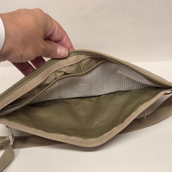 Eagle Creek Khaki Undercover Money Belt Elastic Adjustable Waist Band Zipper - Picture 6 of 10